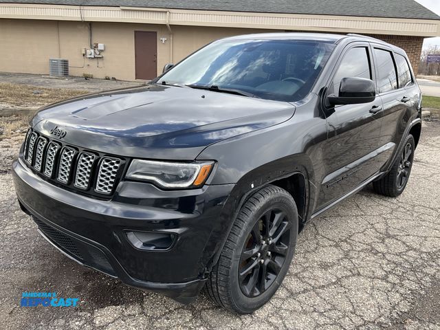 Lot 2-32559 - 2020 Jeep Grand Cherokee SUV 4x4