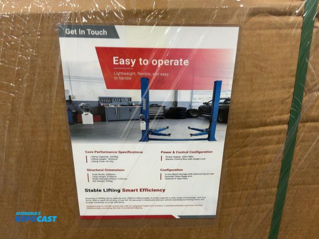Lot 2-40109 - New SDLANCH Model TPL Two Post Lift, 4500 KG Lifting Capacity, 1800mm Lifting Height, 220/380 Volt E...