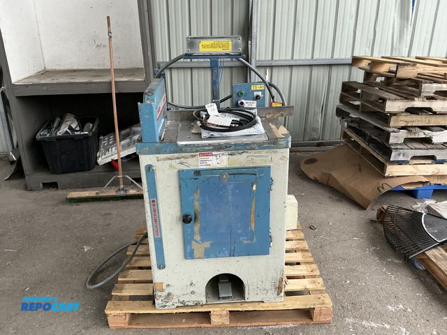 Lot 2-60420 - Industrial Metalworking Machine, Aluminum Cut-Off Saw Model: TS-A1 with Foot Petal