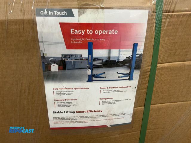 Lot 2-21915 - New SDLANCH Model TPL Two Post Lift, 4500 KG Lifting Capacity, 1800mm Lifting Height, 220/380 Volt E...