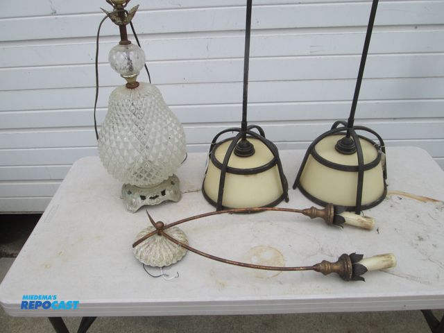 Lot 2-56974 - Lot of (4) Lights - some vintage