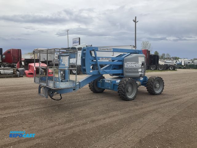 Lot 2-43702 - 2005 Genie Z-45/25 Articulated Boom Lift
