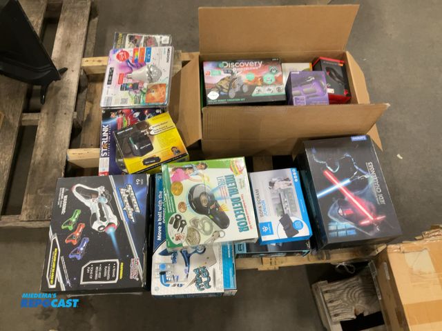 Lot 2-77267 - Skid lot of new children’s toys, games, and other items