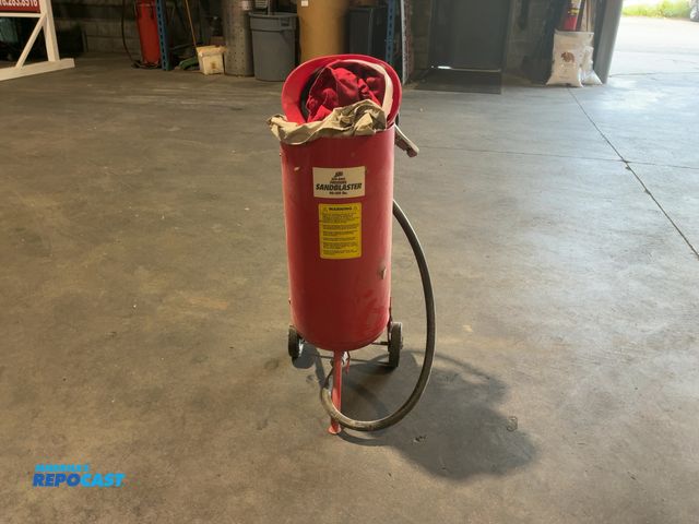 Lot 2-15316 - ATD Tools Pressure Sand Blaster, 90-100 lbs. - 8402