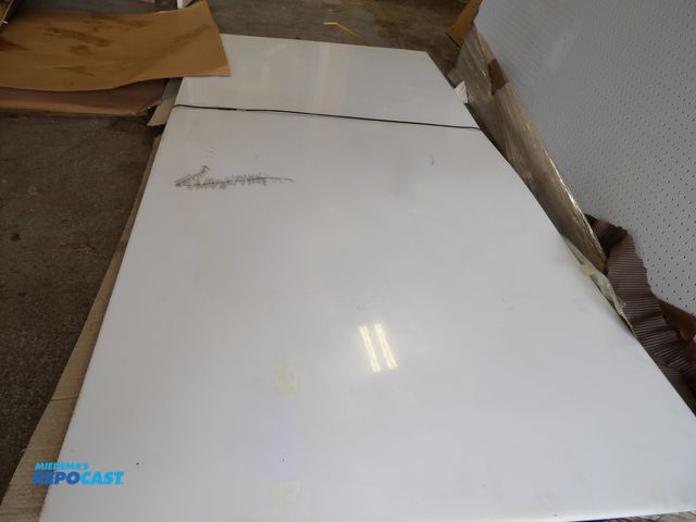 Lot 2-53266 - new HPDE Sheet 4' x 8' x 1" thick opaque white 2500 PSI tensile strength