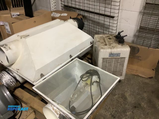 Lot 2-77941 - Skid lot including (1) maverick Sun refection grow lights, (2) raptor hydrofarm large reflection gro...