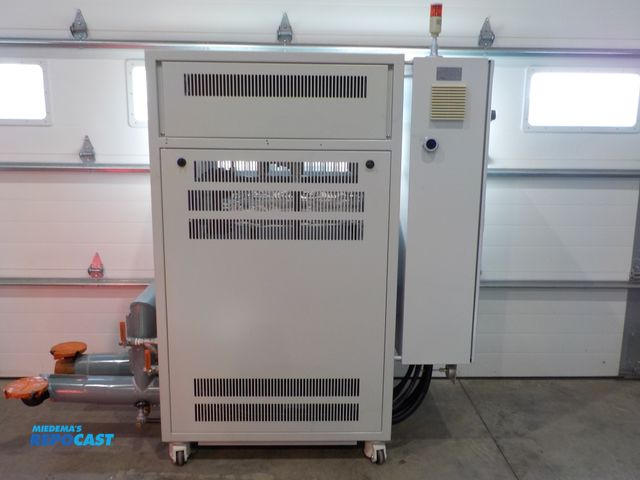 Lot 2-33544 - Cotran auto temp controller unit. Model# TOM-240S-UL. 280 volts. 3 Phase. Square D. Safety switch co...