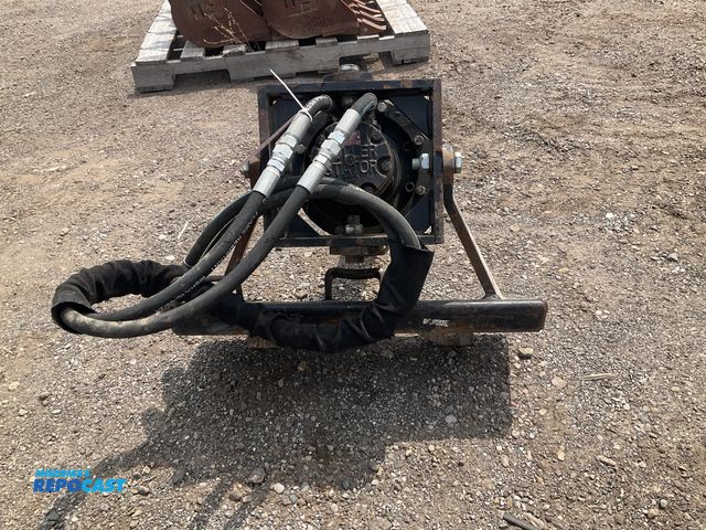 Lot 2-71045 - Blue Diamond MD-600H Mini Skid Steer Auger Drive Quick Attach PTO Powered Hydraulic Powered