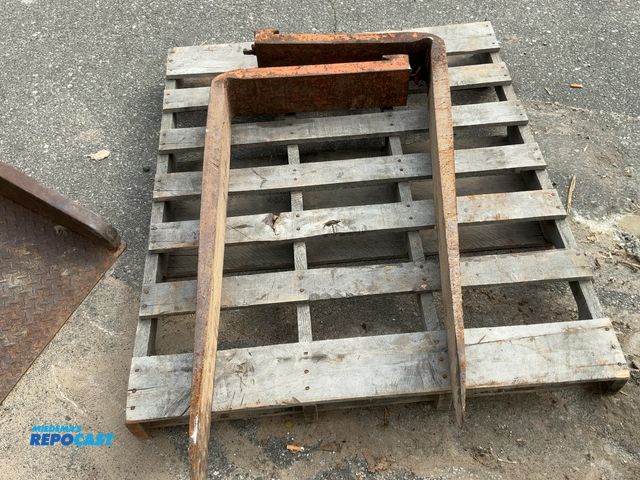 Lot 2-76879 - Hilo forks