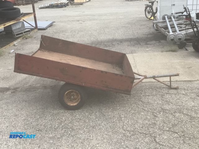 Lot 2-2739 - Lot of (1) small yard trailer measuring 5’ x 4’ x 10”.