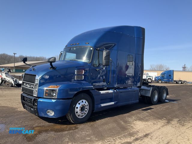 Lot 2-10000 - 2020 Mack Anthem Semi Truck