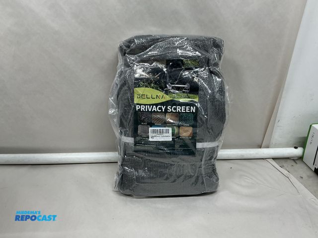 Lot 2-34986 - New Dellna 4x50ft Privacy Screen