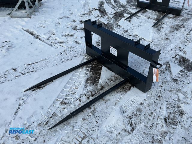 Lot 2-42207 - New JCT Bale Spear Skid Steer Attachment, Universal Quick Attach, Has Two Spears that Stick Out Appr...