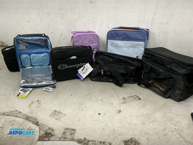 Lot 2-75897 - Lot of (6) Columbia lunchboxes and cooler brands