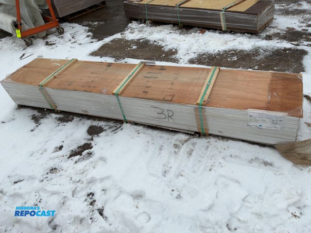 Lot 2-15572 - Long white wpc wood wall panels