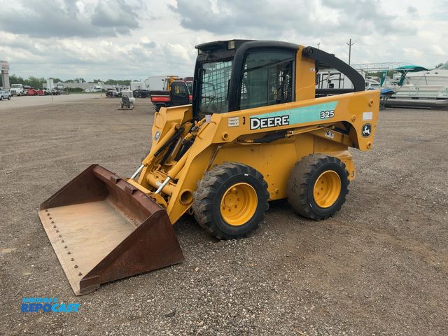 Lot 2-40453 - 2008 John Deere 325 Skid Steer Loader
