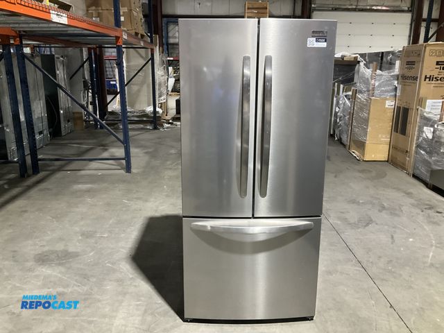 Lot 2-46423 - Scratch & Dent Frigidaire FRFG1723AV05 Refrigerator/Freezer