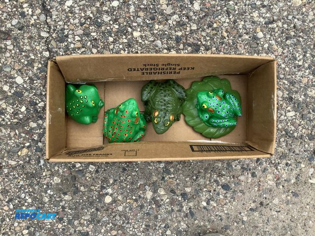 Lot 2-18456 - box of 4 concrete frogs, yard art