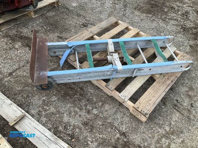 Lot 2-92387 - Heavy duty truck appliance dolly