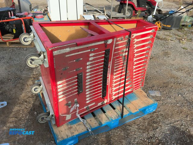 Lot 2-67500 - Rolling Hand Tool Holding Unit