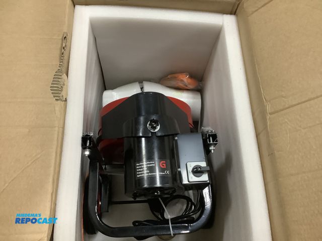 Lot 2-95140 - Drain cleaner