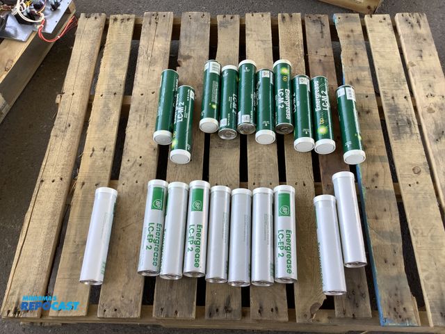 Lot 2-75499 - Lot of (20) tubes of extreme pressure grease including LC-M2 and LC-EP2