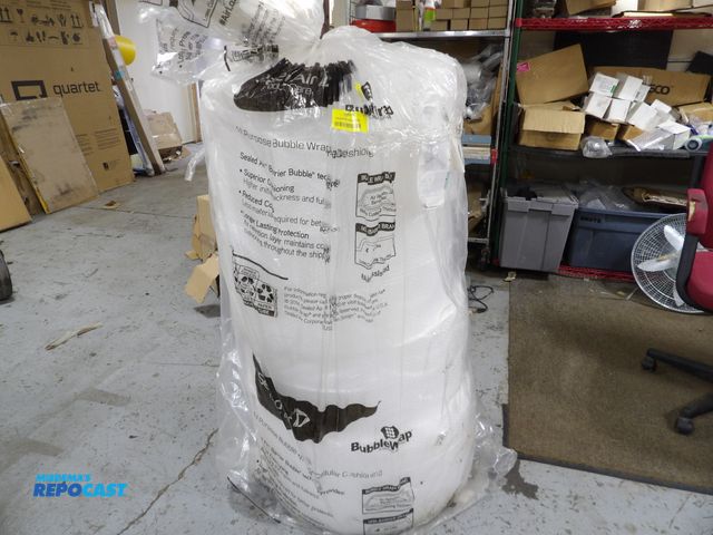 Lot 2-58307 - New lot of (4) SHIPPING AND PACKAGING BUBBLE ROLLS: 3/16" BUBBLE SIZE 12" TOLL WIDTH, 300 ' LENGHT, ...