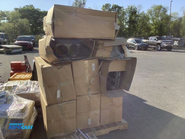 Lot 2-75153 - Lot of (10) Glasdon Nexus TR0047-0129, Recycling Cup Stacker Station, 8-Ltr Reservoir, new condition