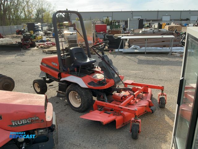 Lot 2-17516 - Kubota F2560 Riding Lawn Mower