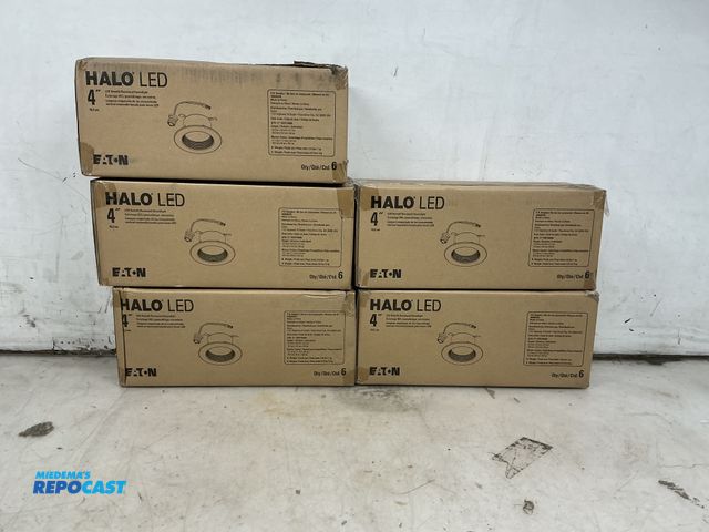 Lot 2-10186 - (1 lot of) 5 boxes of Eaton Halo LED Retrofit Baffle Trim Lights (6 per box) 3000K