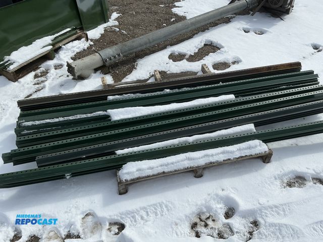 Lot 2-19267 - Skid Lot of Metal Fence Posts. 7 and 8ft Long