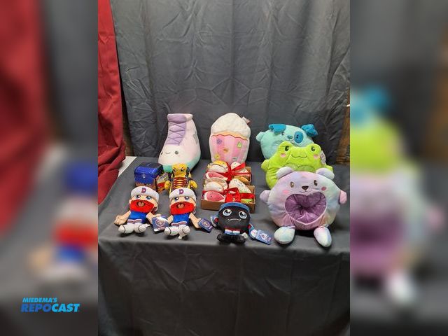Lot 2-35586 - Lot of Stuff Animals. All New