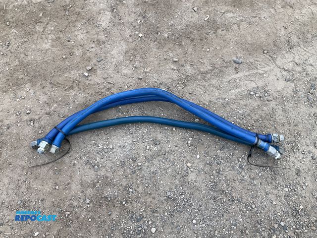 Lot 2-62795 - 3 pieces of 3/4" gas hose