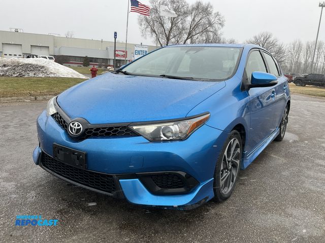 Lot 2-46990 - 2017 Toyota Corolla IM Hatchback FWD
