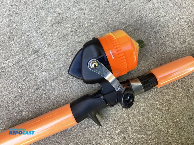 Lot 2-36618 - New Wormgear fishing combo by South Bend. Includes graphite reel with line, fiberglass rod, ceramic ...