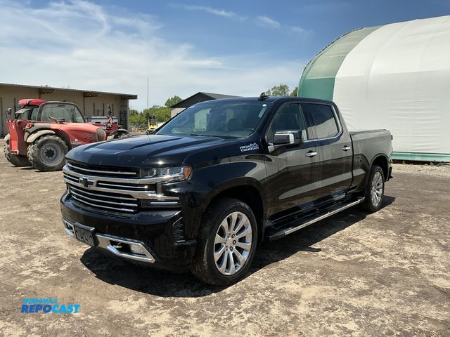 Lot 2-90332 - 2019 Chevrolet Silverado 1500 High Country Crew Cab 4WD Crew Cab Standard Box Pickup Truck 4x4