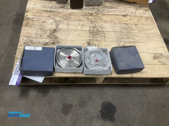 Lot 2-33260 - (1) 6” x 1” 220 grit flat grinding wheel and (1) 6” x 1” 120 grit flat grinding wheel