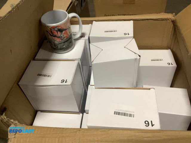 Lot 2-35098 - (29) great American football mugs