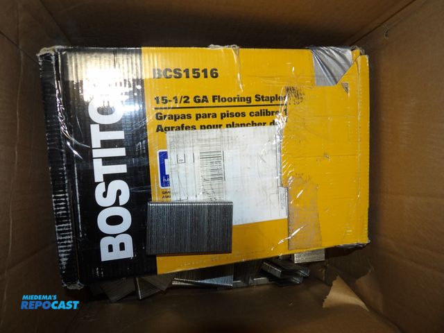 Lot 2-53082 - lot of (62) lbs Bostitch 15-1/2 ga. Flooring Staple, BCS1516