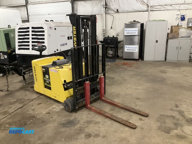 Lot 2-42165 - Hyster W40ZC Electric Walk Behind Forklift