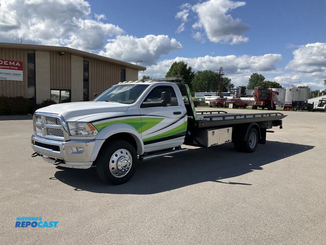 Lot 2-21161 - 2016 Ram 5500 Rollback Wrecker 4WD