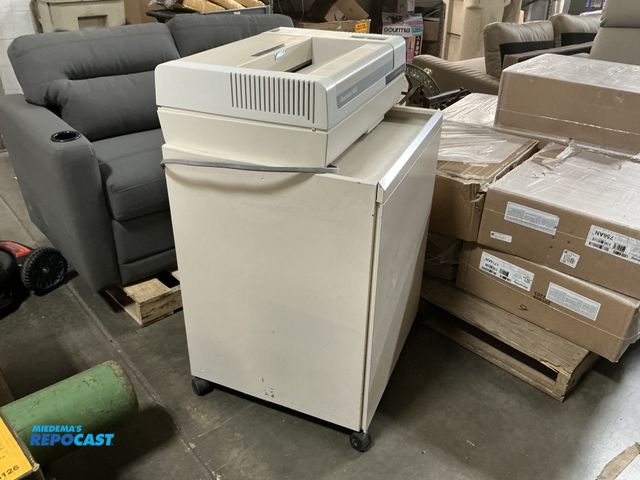 Lot 2-18930 - GBC Shredmaster 1656S