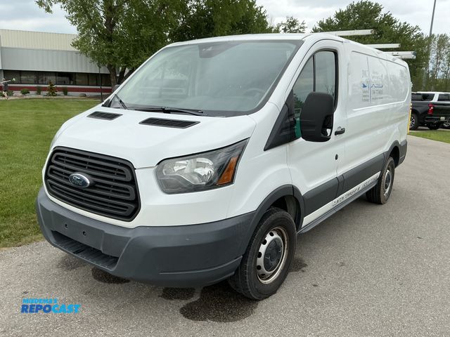 Lot 2-40856 - 2016 Ford Transit Cargo Van RWD