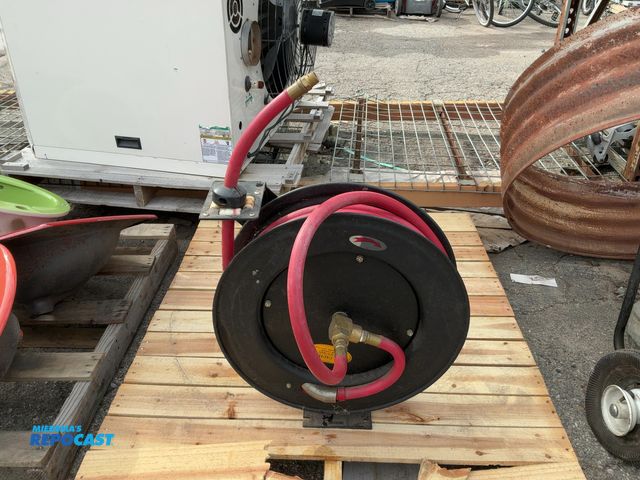 Lot 2-62877 - Air hose reel with hose.