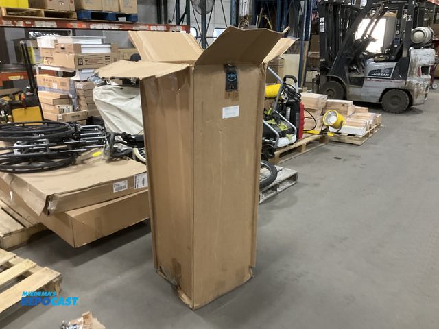 Lot 2-19970 - Lot of Innovations Lighting Creativity Meets Evolutionary Design 213-OB &amp; (3) boxes of G43-L Smo...