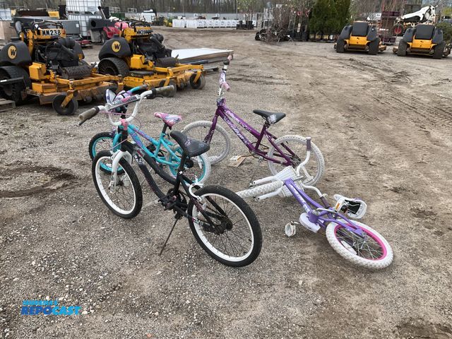 Lot 2-93721 - Lot of (4) various sized little girl bikes with kickstands (one is missing)