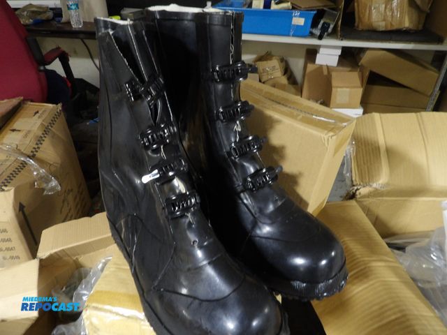 Lot 2-53295 - New Lot of (6) overboots: mid-Calf shoe, chevron Black, Rubber size 13 General Purpose over boots ar...