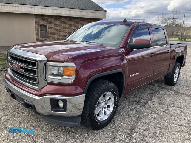 Lot 2-70329 - 2014 GMC Sierra 1500 SLE Crew Cab Crew Cab Short Box Pickup Truck 4x4