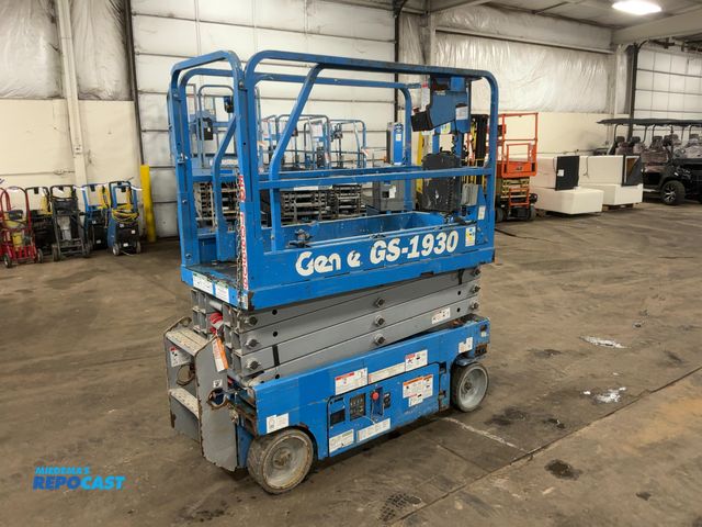 Lot 2-42657 - 2019 Genie GS-1930 Scissor Lift