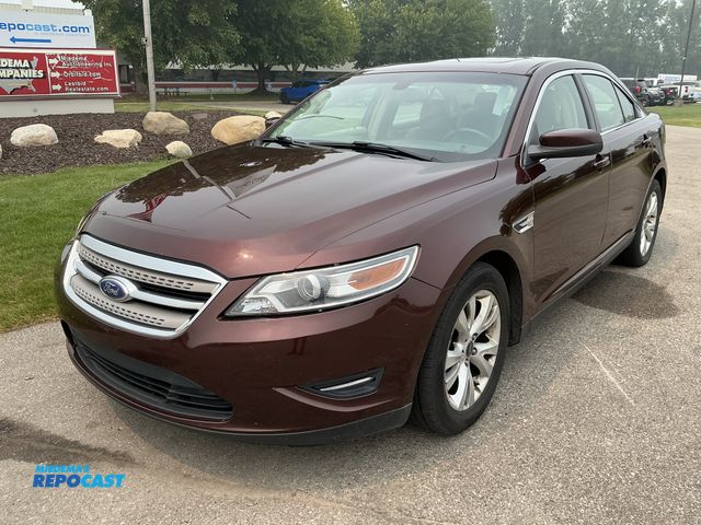 Lot 2-42016 - 2012 Ford Taurus SEL Sedan FWD